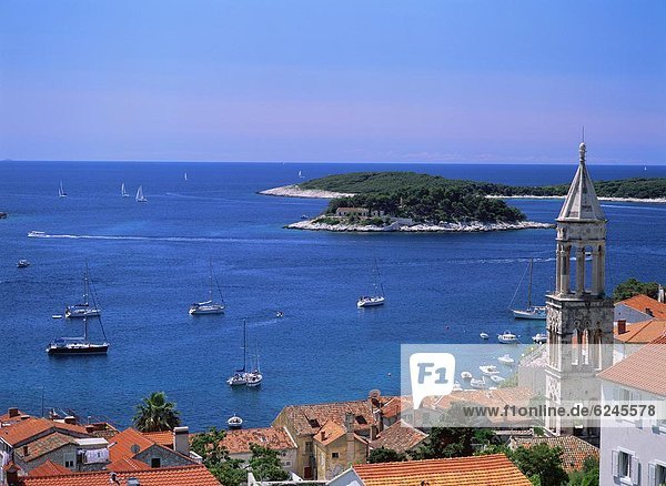 Europa  Stadt  Insel  Ansicht  nähern  Luftbild  Fernsehantenne  Kroatien  Dalmatien  Hvar