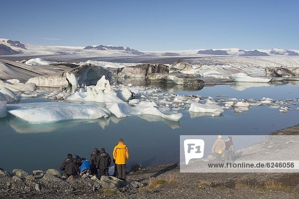 sehen  Tourist  Eisberg  Eis  Jökulsárlón  Island  Lagune