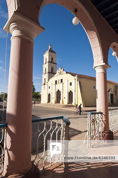 Kirche  Karibik  Westindische Inseln  Mittelamerika  Kuba  Bürgermeister