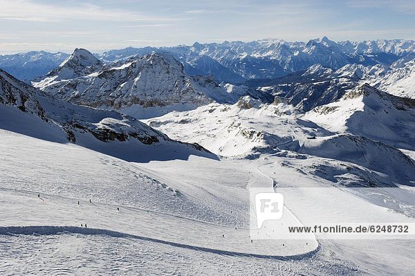 Landschaftlich schön  landschaftlich reizvoll  Europa  Berg  rennen  Skisport  Urlaub  Ski  Breuil-Cervinia  Alpen  Italien