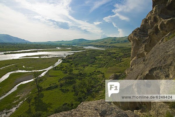 Zusammenhalt  über  Großstadt  Fluss  Höhle  Ansicht  Asien  Zentralasien