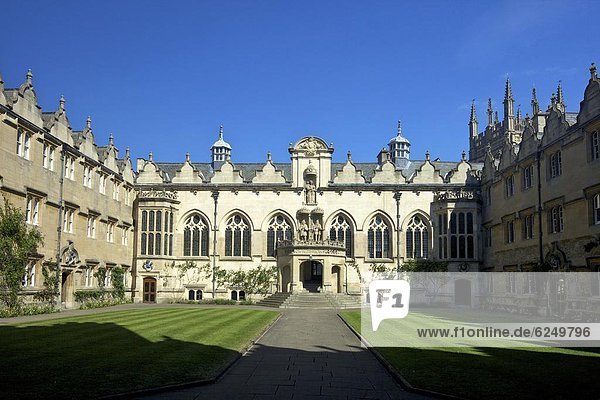 Europa  Großbritannien  Gebäude  Halle  frontal  Quadbike  Kapelle  England  Oxford  Oxford University  Oxfordshire