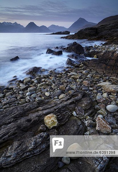 Europa  Großbritannien  Hügel  Ansicht  See  Elgol  Isle of Skye  Schottland