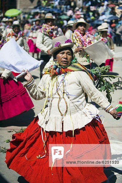 Frau  tanzen  ernten  Karneval  Festival  Bolivien  Südamerika