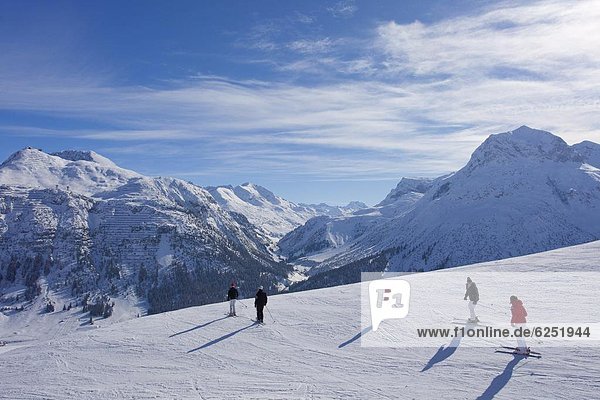 nahe  Europa  Winter  über  Ski  Lech  Arlbergpass  Arlberg  Österreich  Schnee