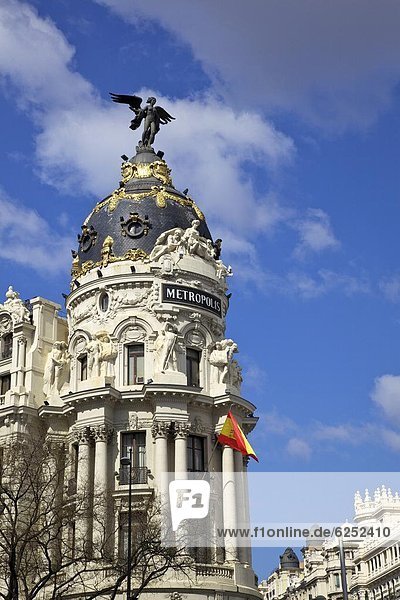 Madrid  Hauptstadt  Europa  Sonnenstrahl  Gebäude  Gran Via  Metropole  Spanien