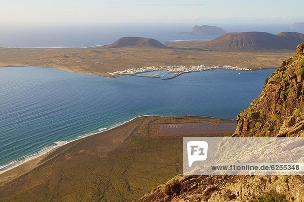 Europa Kanaren Kanarische Inseln Atlantischer Ozean Atlantik Lanzarote Mirador del Rio Spanien