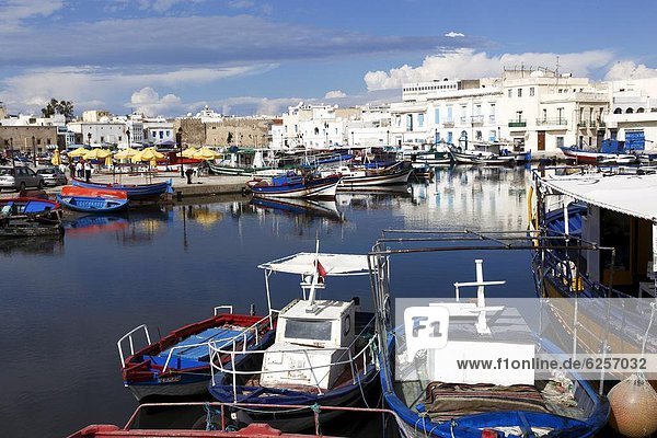 Nordafrika  Hafen  Boot  angeln  Afrika  Bizerte  alt  Tunesien