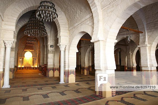 Nordafrika  Halle  groß  großes  großer  große  großen  Afrika  Moschee  Gebet  Sousse  Tunesien