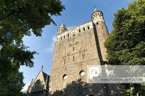 Onze Lieve Vrouwebasiliek basilica  Maastricht  Limburg  The Netherlands  Europe