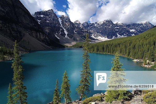 Nordamerika  Rocky Mountains  Valley of the Ten Peaks  Banff Nationalpark  Moraine Lake  UNESCO-Welterbe  Alberta  Kanada