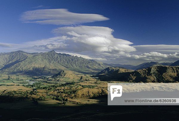 nahe sehen Tal Pazifischer Ozean Pazifik Stiller Ozean Großer Ozean Süden neuseeländische Südinsel Neuseeland Otago Queenstown