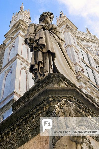 Statue von Dante Alighieri  Santa Croce  Florenz (Firenze)  UNESCO World Heritage Site  Toskana  Italien  Europa