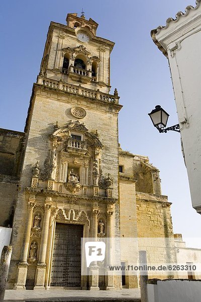San Pedro Kathedrale  Arcos De La Frontera  eines der weißen Dörfer  Andalusien  Spanien  Europa