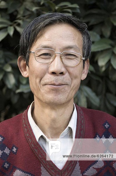 Portrait of a Chinese man  Huangshan City (Tunxi)  Anhui Province  Chi0  Asia