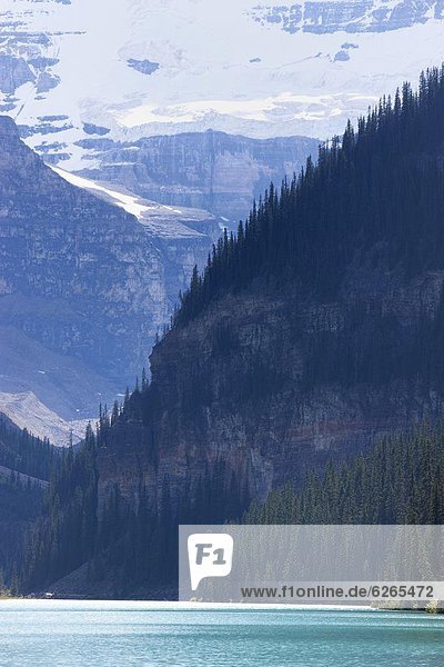 Nordamerika  Lake Louise  Rocky Mountains  Banff Nationalpark  UNESCO-Welterbe  Alberta  Kanada