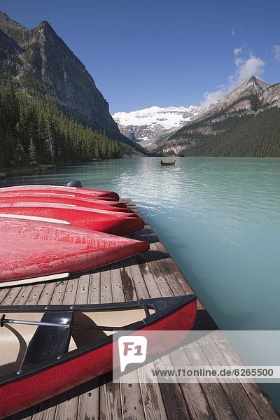 See Nordamerika Kanu Einstellung Rocky Mountains Banff Nationalpark UNESCO-Welterbe Alberta Kanada