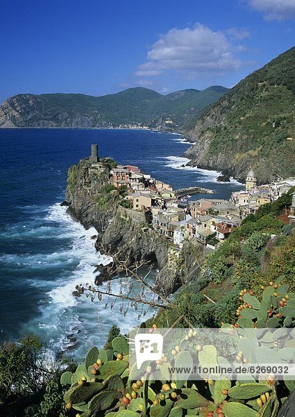 Europa über Dorf Ansicht UNESCO-Welterbe Cinque Terre Italien Ligurien Vernazza