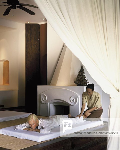 Thai massage  Lanna Spa Four Seasons Hotel  Chiang Mai  Thailand  Southeast Asia  Asia