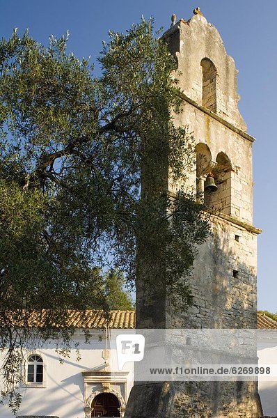 Glockenturm  Europa  Stein  Baum  Olive  Griechenland  Griechische Inseln  Hain  Ionische Inseln