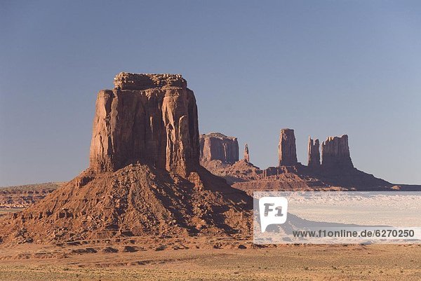 Vereinigte Staaten von Amerika USA Tal dramatisch Monument Nordamerika Arizona Volksstamm Stamm Felssäule Navajo