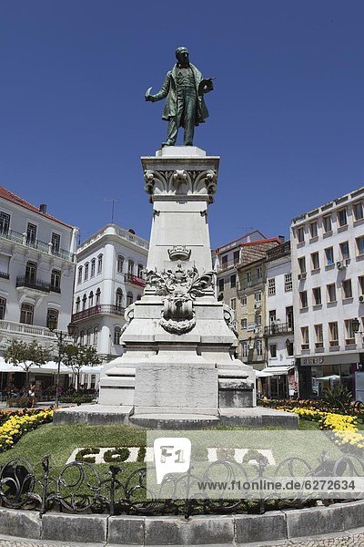 Denkmal  Europa  Quadrat  Quadrate  quadratisch  quadratisches  quadratischer  Coimbra  Portugal