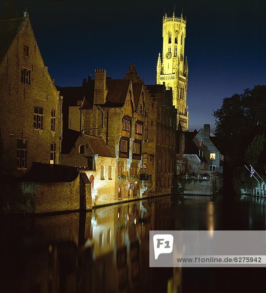 The Belfry of Belfort-Hallen illumi0ted at night  Bruges (Brugge)  UNESCO World Heritage Site  Belgium  Europe