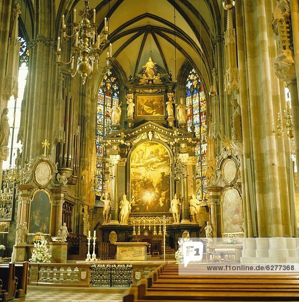 Interior of St. Stephan's Cathedral  Vien0  Austria