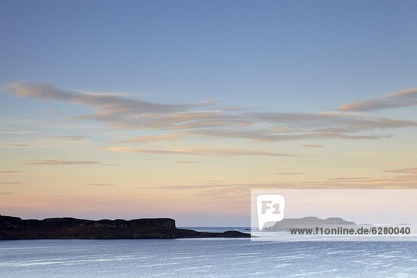 Farbaufnahme  Farbe  zeigen  Europa  Morgen  Großbritannien  Insel  Ansicht  See  Isle of Skye  Schottland