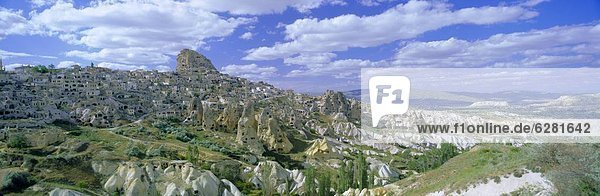 Panorama Gebäude Stadt Vulkan Wohnhaus Höhle Ansicht Tuff Anatolien antik Asien Kappadokien alt Türkei Uchisar
