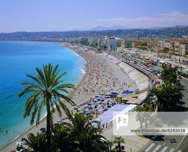 Promenade des Anglais  Nice  Cote d'Azur  Alpes-Maritimes  Provence  France  Europe