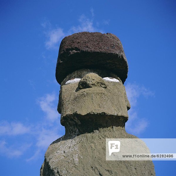 Osterinsel Rapa Nui Statue reparieren Chile Moai