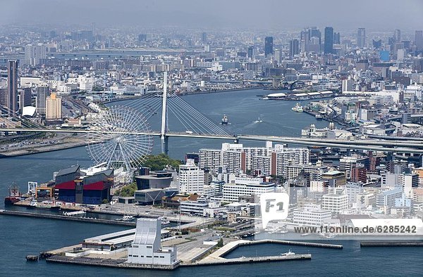 hinter  über  Großstadt  Brücke  Fluss  Kreuzform  Kreuz  Kreuze  Mittelpunkt  Bucht  Japan  Osaka