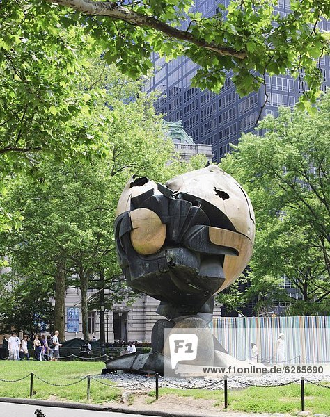 Denkmal  Vereinigte Staaten von Amerika  USA  Einkaufszentrum  New York City  stehend  Nordamerika  Bewegung  Original  Vernichtung  9  Batterie