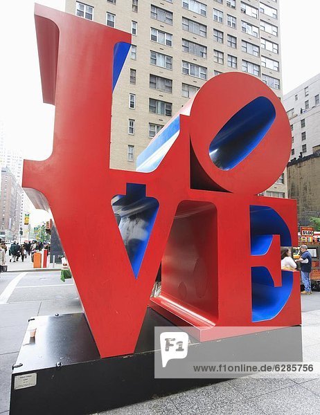 Vereinigte Staaten von Amerika  USA  New York City  Skulptur  Liebe  Menschlicher Vater  Kunst  Nordamerika  Indiana  Manhattan