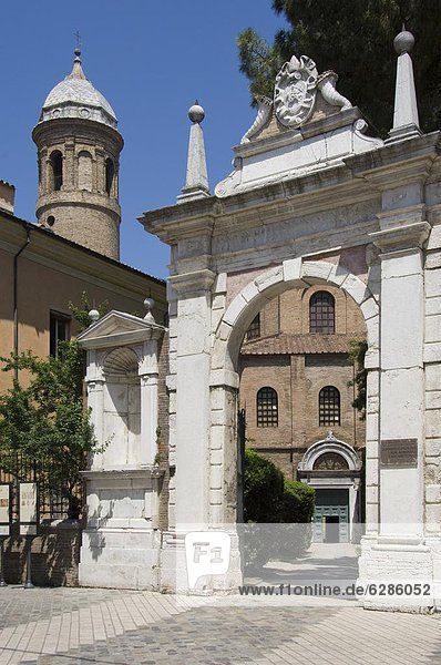 The main gateway  Chiesa di San Vitale  UNESCO World Heritage Site  Ravenna  Emilia-Romagna  Italy  Europe