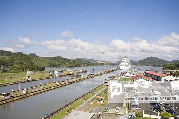 Schiff  Prinzessin  Insel  Mittelamerika  Türschloss  Schloss  Schlösser  Kreuzfahrtschiff  Panama