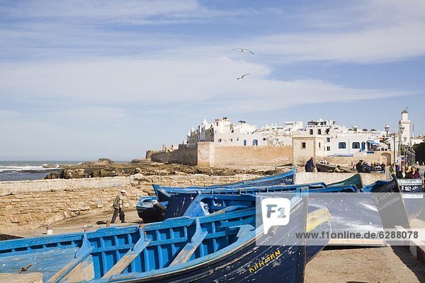 Nordafrika Gebäude klein Boot weiß Ufer Afrika Marokko