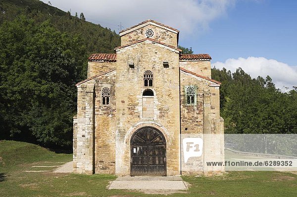 Europa  Sommer  Monarchie  Palast  Schloß  Schlösser  UNESCO-Welterbe  Jahrhundert  Kapelle  Spanien