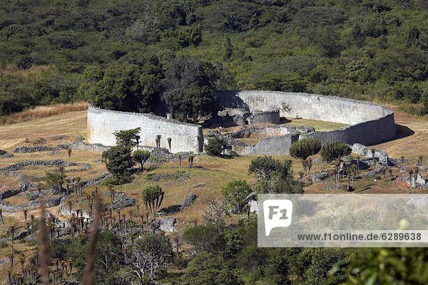 Ruine  groß  großes  großer  große  großen  UNESCO-Welterbe  Afrika  antik  Zimbabwe