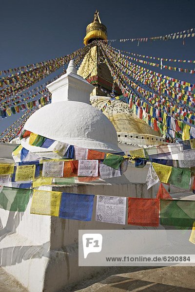 Kathmandu  Hauptstadt  Fülle  Fahne  fünfstöckig  Buddhismus  Nepal  neu  Gebet  Stupa