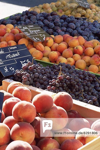 Frankreich  Europa  Frucht  verkaufen  Annecy  Haute-Savoie  Markt