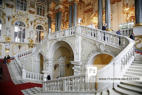 Europa  Winter  Palast  Schloß  Schlösser  Treppenhaus  Russland