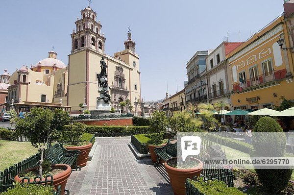 Stadtplatz Nordamerika Mexiko Ansicht Basilika Jahrhundert Guanajuato
