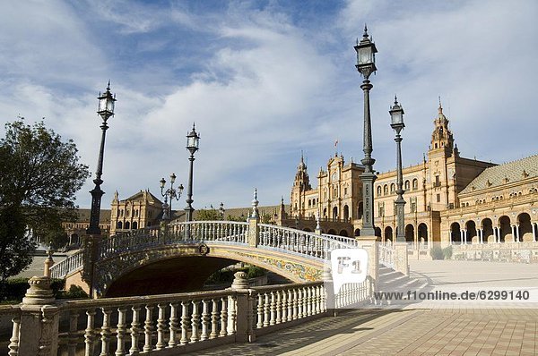 Plaza de Espana erected for the 1929 Exposition  Parque de Maria Luisa  Seville  Andalusia (Andalucia)  Spain  Europe