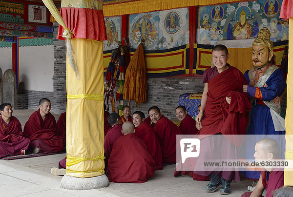 Tibetan Buddhism  religious masked Cham dance  at the important Kumbum Monastery  Gelug or Gelug-pa yellow hat sect  Ta'er Monastery  Huangzhong  Xinning  Qinghai  formerly Amdo  Tibet  China  Asia