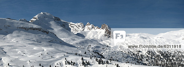Winterlandschaft in der Fanes-Gruppe  Dolomiten  Südtirol  Italien