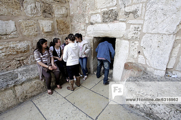 Eingang Geburtskirche Bethlehem Westjordanland Israel Naher Osten