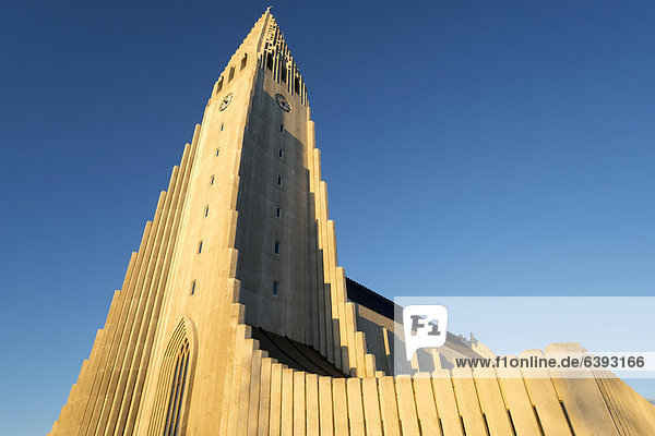 Kirche HallgrÌmskirkja  ReykjavÌk  Island  Europa  ÖffentlicherGrund