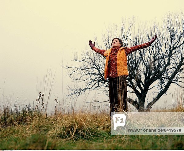 Frau in der Natur